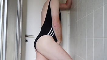 porn lana swimsuit pose and strip free