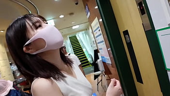 porn mask de real amateur crying tears genuine amateur genuine tears foreign cosmetics salesperson tears beautiful free