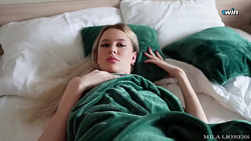 porn the stepmother asked not to bother her after the club but no i want her to taste my dick free